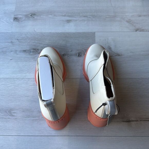 SOREL Brex Heel Chelsea Womens Booties cream size 8.5 NWT in box - Picture 10 of 10